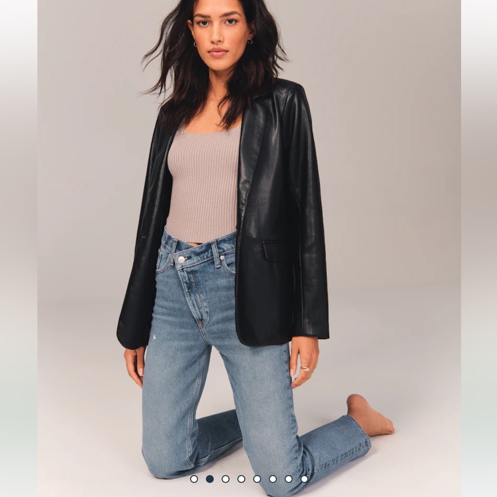 Abercrombie Ultra Highrise 90’s Straight Jean